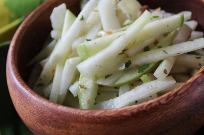 Kohlrabi and Apple Salad with Manchego and Walnuts // Runaway Apricot