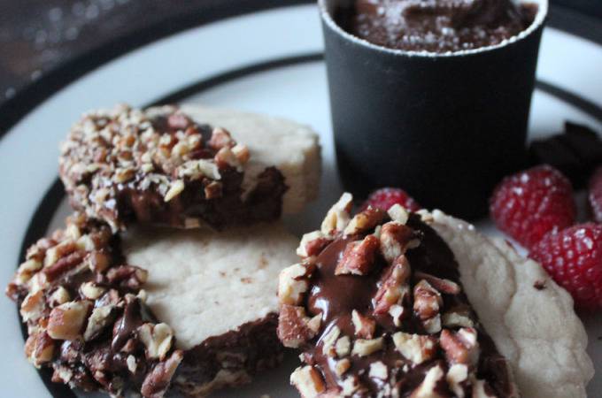 #2Ways2Percent - Spicy Chocolate- and- Pecan-Dipped Shortbread Cookies + Chocolate Avocado Mousse | Runaway Apricot