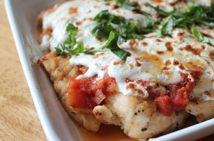 Chicken with Tomato and Mozzarella | Runaway Apricot